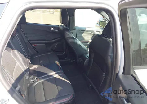 2025 Ford Escape St-Line z USA, uszkodzony, nr VIN 1FMCU9MN9SUA27359